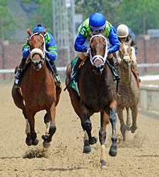 O La Troienne Stakes (G2) foi de Juanita