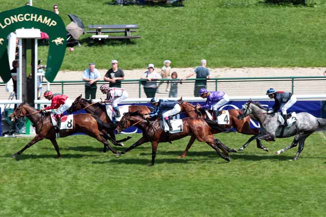 Golden Lilac voltou em grande estilo vencendo o Prix d’Ispahan (G1)