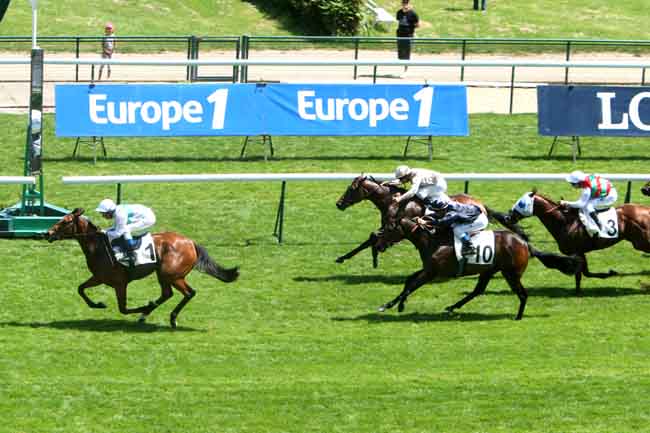 Moonlight Cloud reapareceu com bela vitória em Longchamp