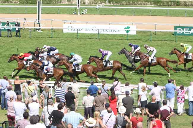 Prix du Calvados (G3) foi de Purr Along