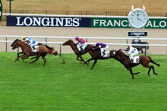 Duas provas de grupo para dois anos em Chantilly