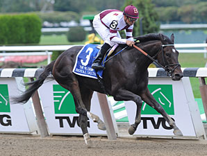 Impressionante show de Royal Delta no Beldame Invitational Stakes (G1)