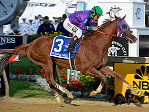 California Chrome vence o Preakness Stakes (G1) e vai agora atrás da tríplice coroa