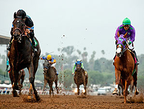 Shared Belief derrotou com nitidez California Chrome no San Antonio Invitational Stakes (G2), em Santa Anita