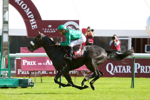 Em belo estilo, Vazirabad, com Soumillon, abre a festa de Longchamp