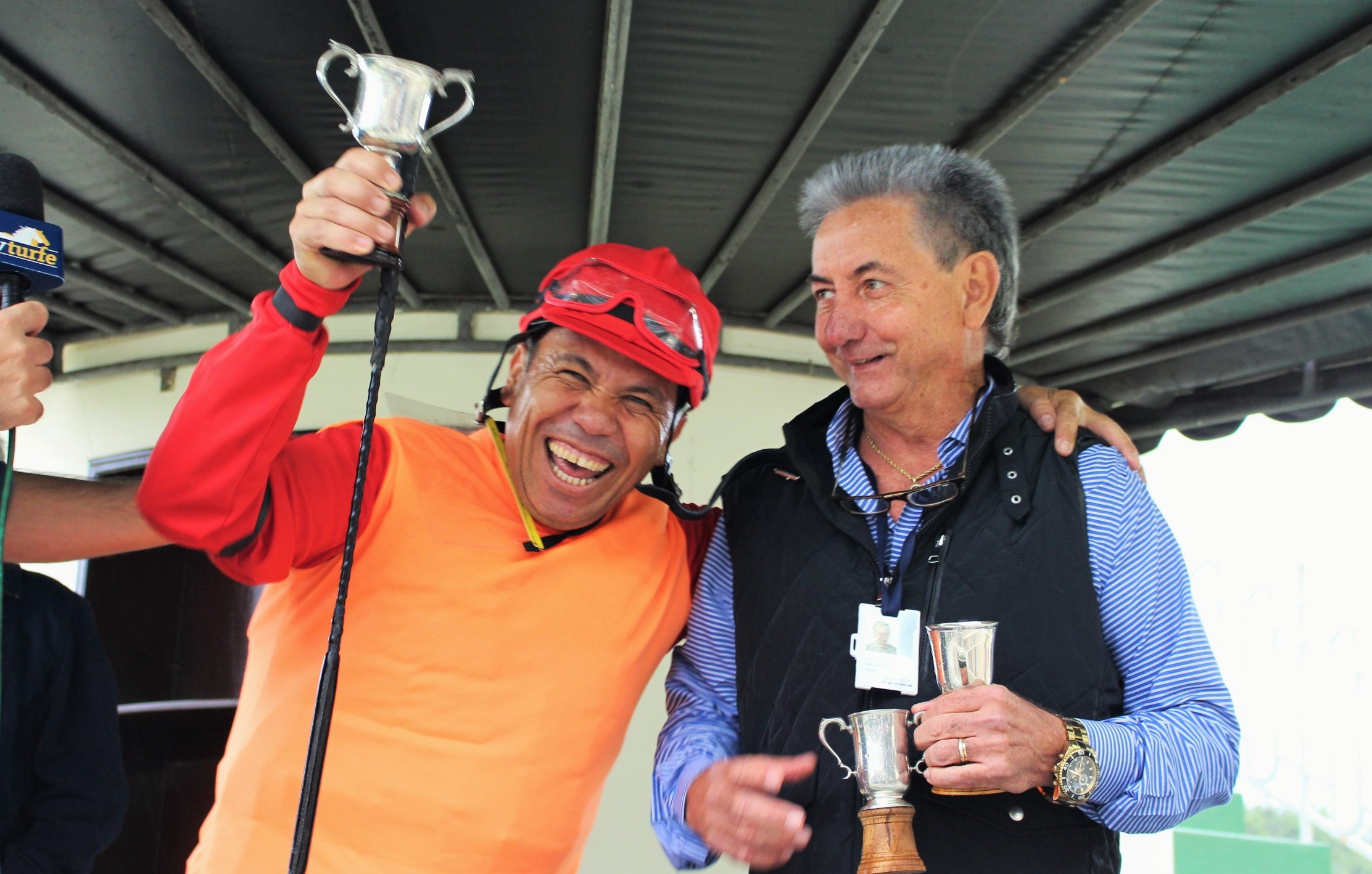 Corridas, cavalos e muita simpatia: Chico vence nos esportes e na vida